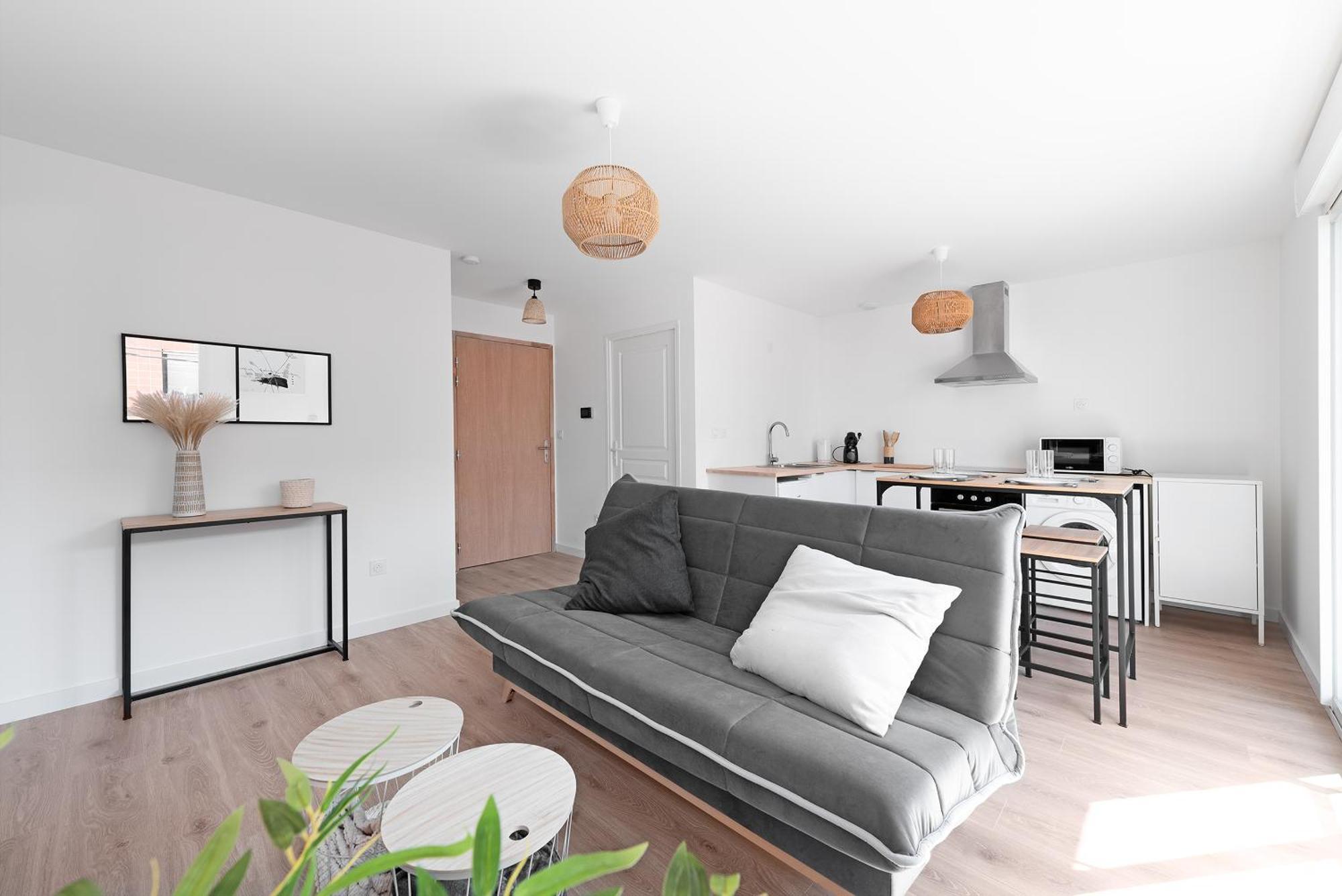 T2 Avec Parking Gratuit - Proximite Gare Appartement
