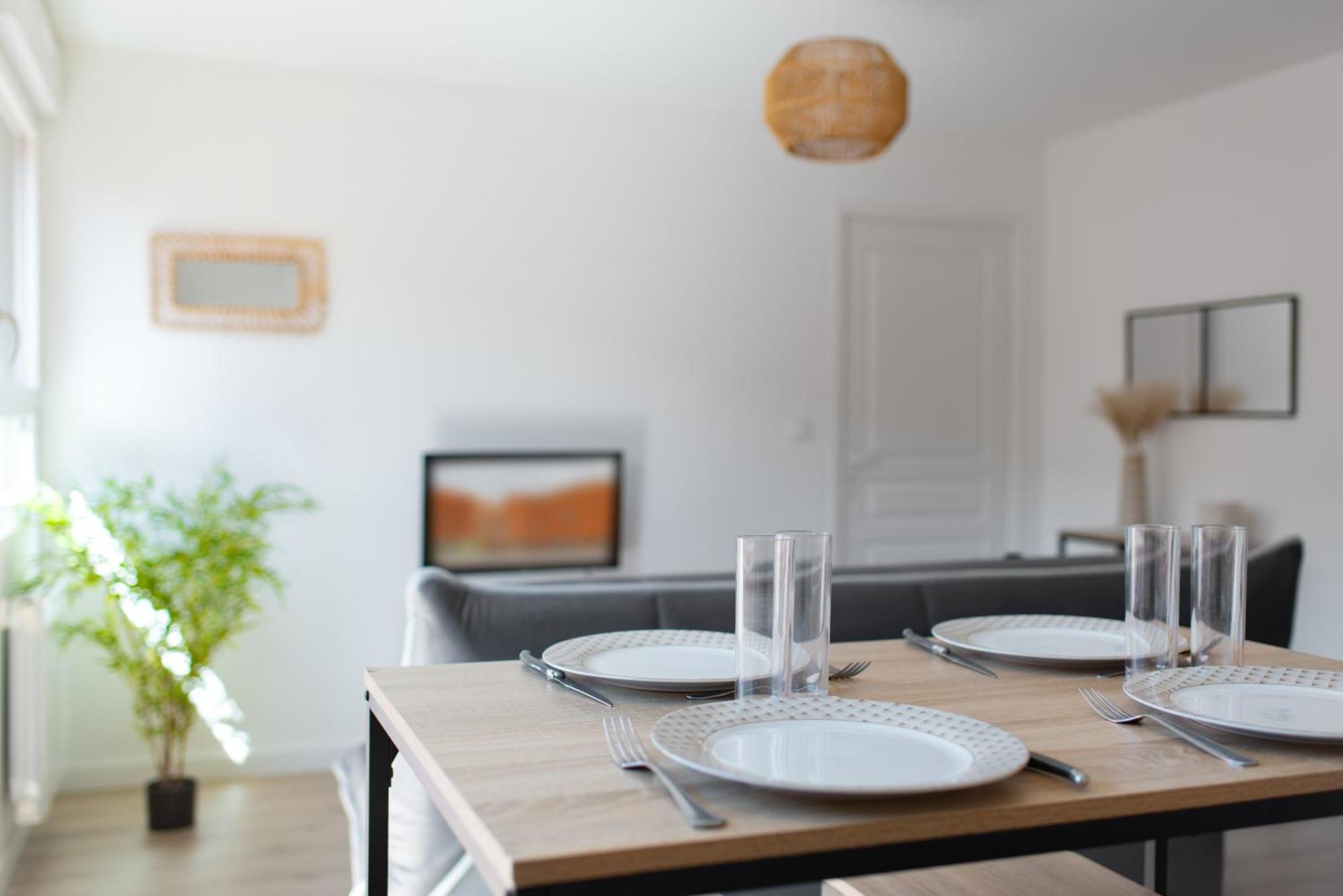 Appartement T2 Avec Parking Gratuit - Proximite Gare
