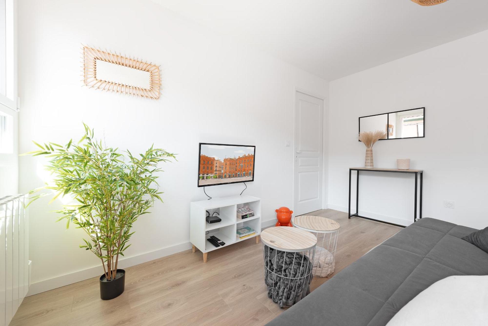 Appartement T2 Avec Parking Gratuit - Proximite Gare *