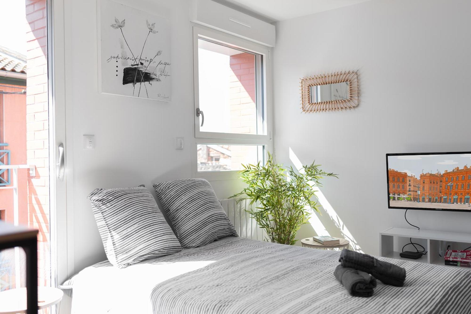 Appartement T2 Avec Parking Gratuit - Proximite Gare *